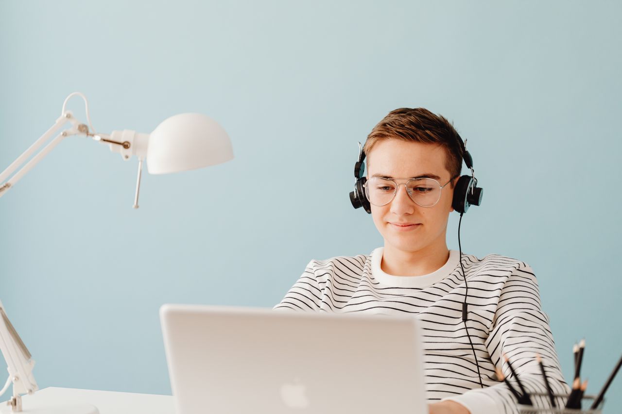 Découvrez vite recherche-travail-domicile.com, il y a plein de bons plans pour prendre un nouveau départ !