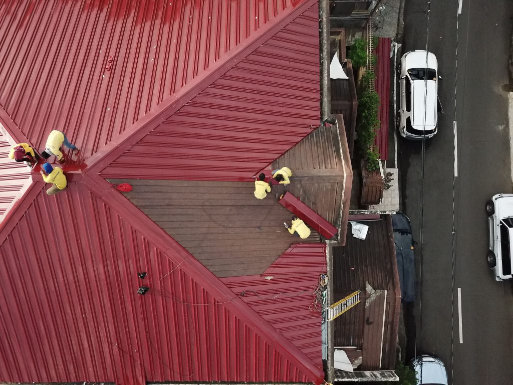 Districolor est votre fournisseur de peinture pour carrelage